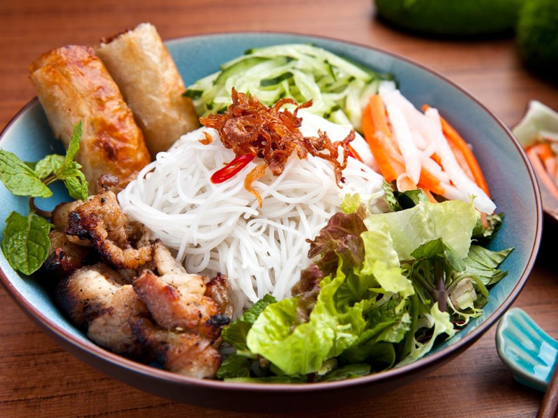 8 Best Ho Chi Minh city dishes top must-try foods in Saigon